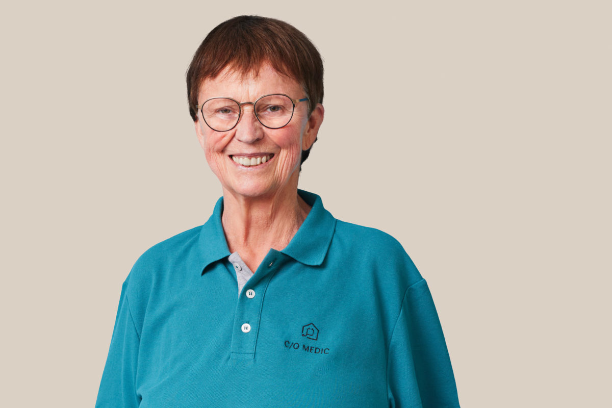 Dr Adelheid Schröer